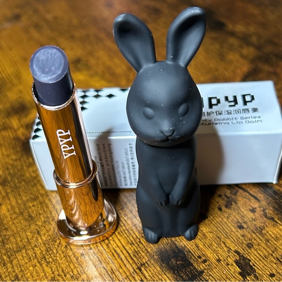 💕 Naughty Rabbit Lip Balm - Picture 4 of 4